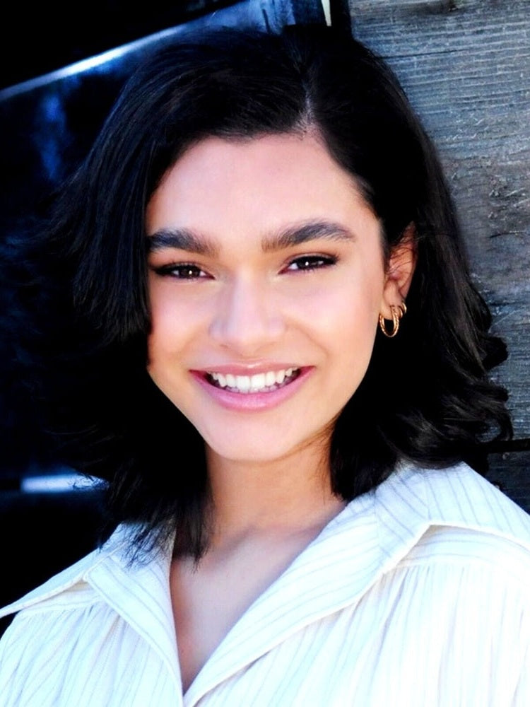 Paulina Chávez 8.5 x 11 Color Photograph Art Print Photo Picture Collectibles:Photographic Images:Photographs Style Your Walls